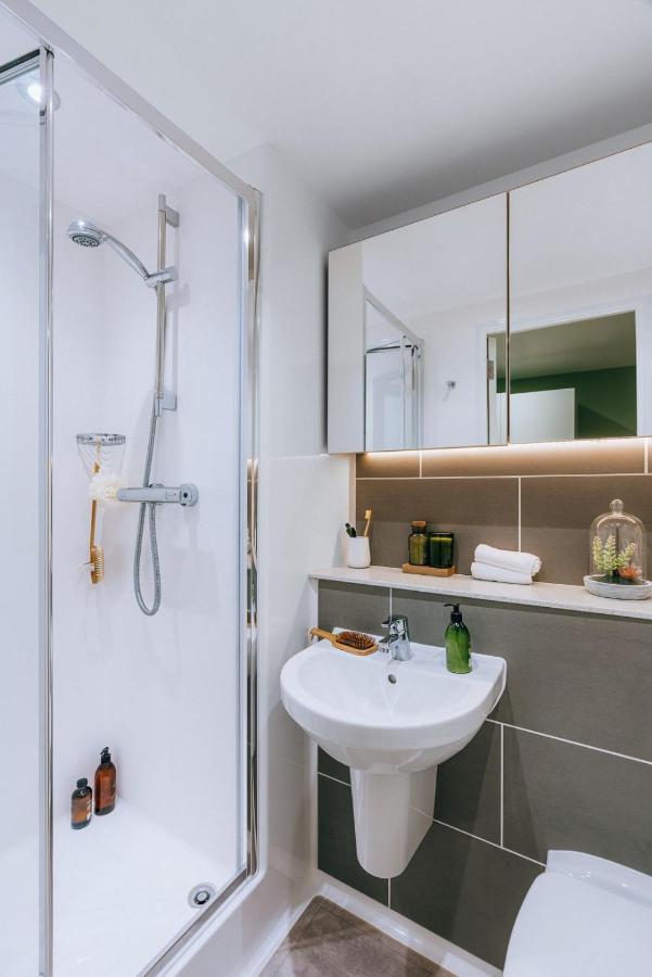 Chic Apartments And Studios At The Point In Aberdeen Kültér fotó