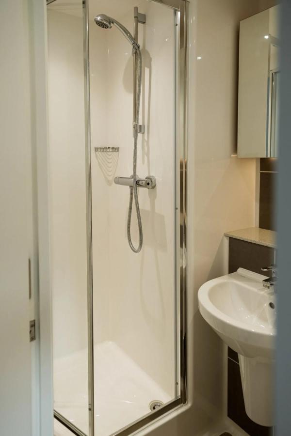Chic Apartments And Studios At The Point In Aberdeen Kültér fotó