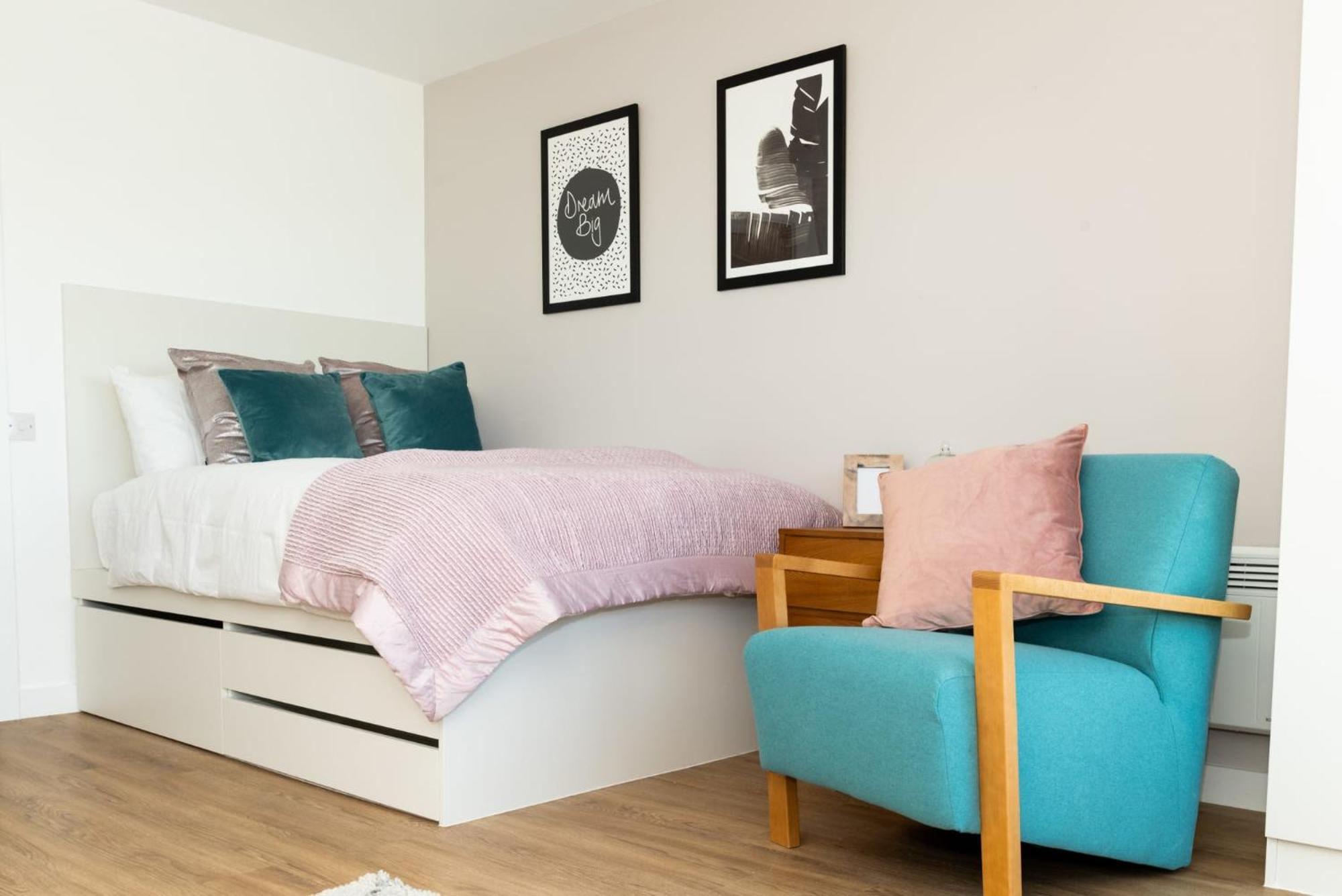 Chic Apartments And Studios At The Point In Aberdeen Kültér fotó